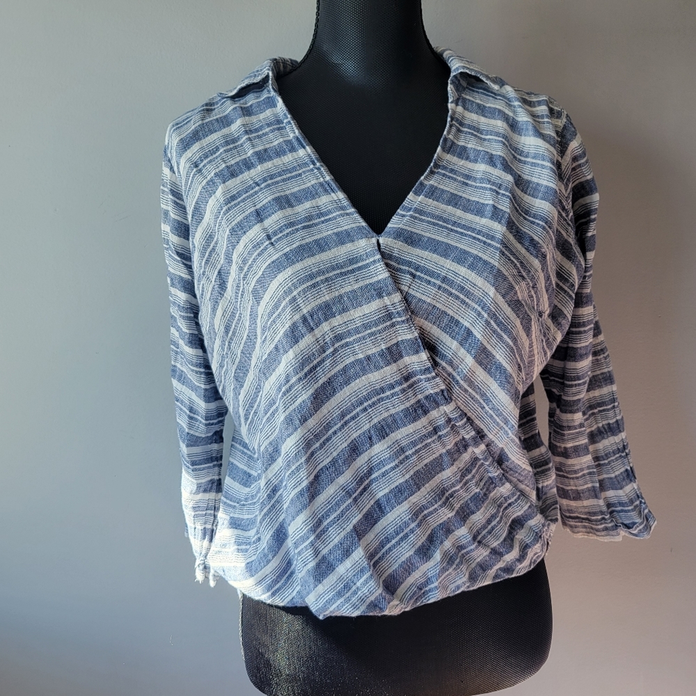 Hollister Cotton Wrap Blouse sz M